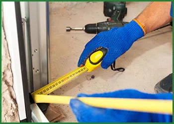 Quality Garage Door Chicago, IL 773-877-3192 - garage-door-installation-t-21-gr-39m