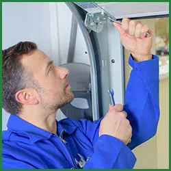 Quality Garage Door Chicago, IL 773-877-3192